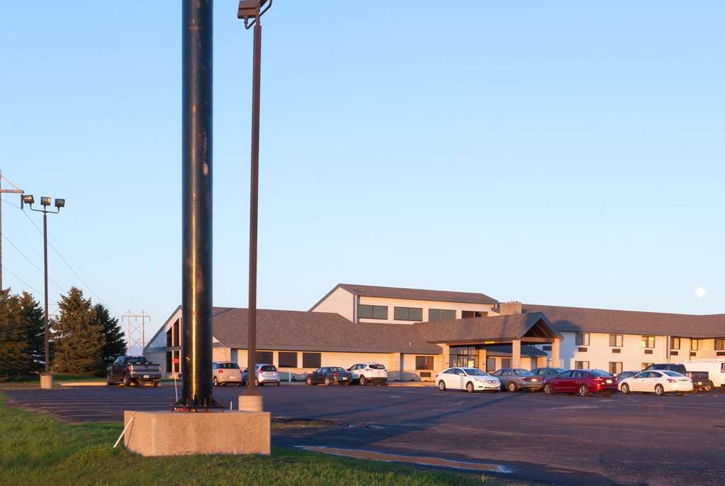 Americinn By Wyndham Wahpeton Экстерьер фото